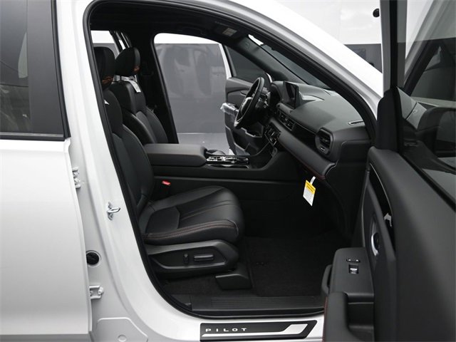 New 2026 Honda Pilot TrailSport image 12