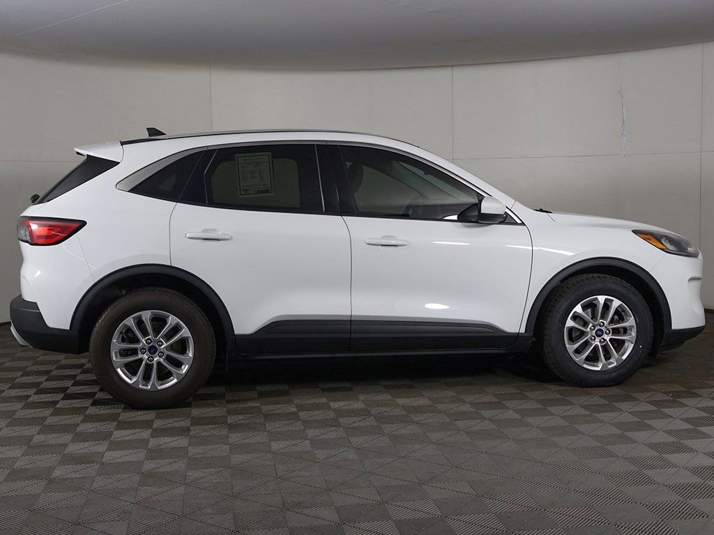 Used 2021 Ford Escape SE image 15