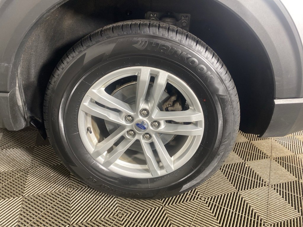 Used 2022 Ford Explorer XLT image 24