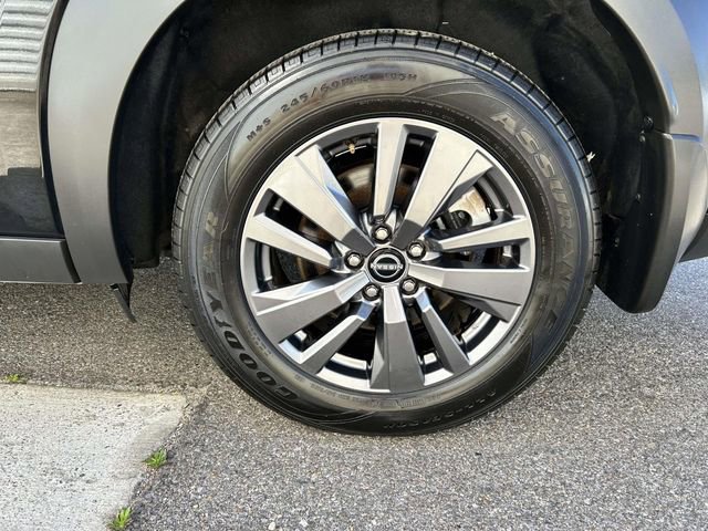Used 2022 Nissan Pathfinder SV FWD image 8