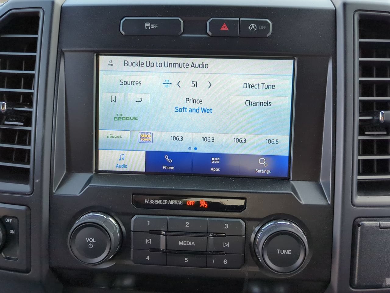Used 2020 Ford F150 XL w/ Equipment Group 101A Mid RWD image 16