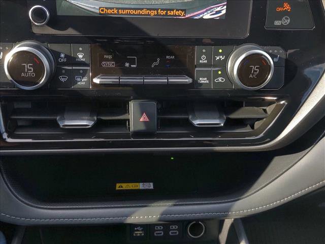 Used 2023 Toyota Highlander XLE image 15