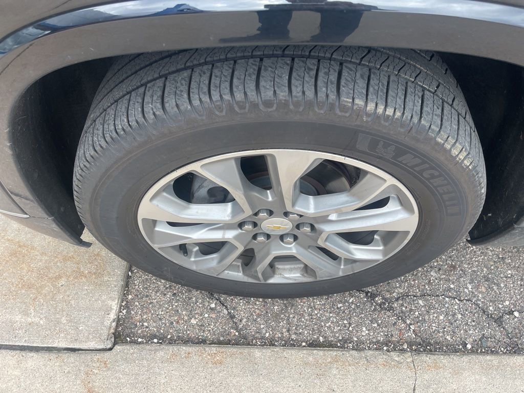 Used 2018 Chevrolet Traverse Premier w/ LPO, 'HIT The Road' Package AWD/4WD image 23