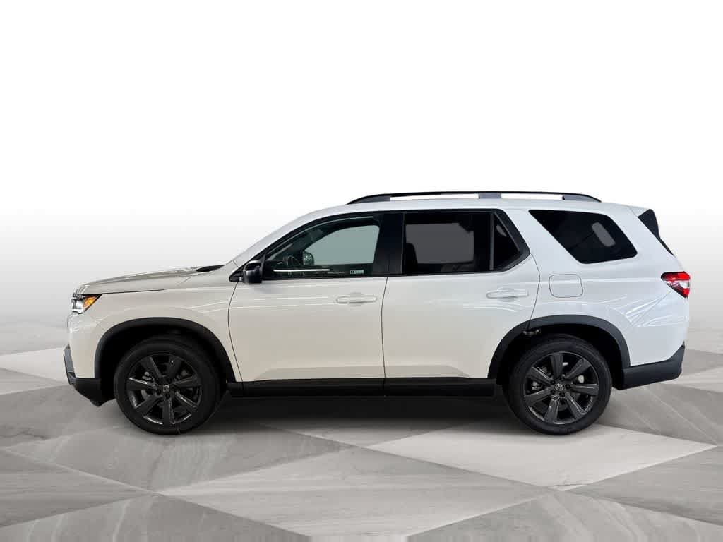 New 2026 Honda Pilot Sport image 5