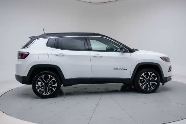 Used 2024 Jeep Compass Limited AWD/4WD image 4