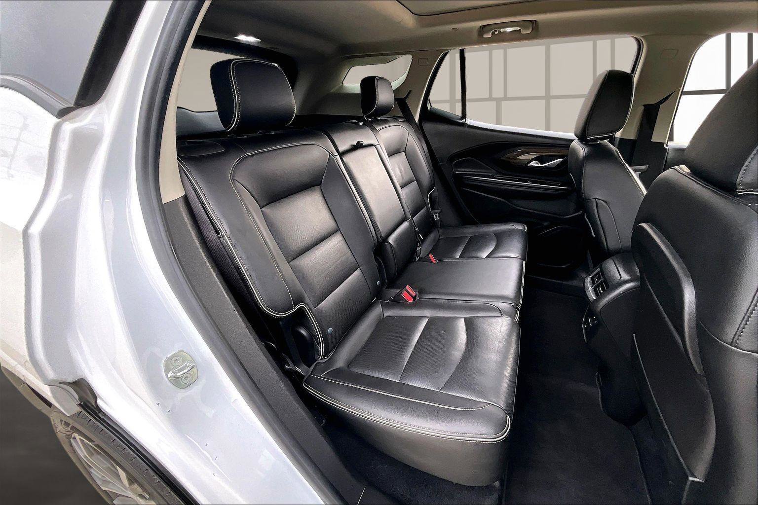 Used 2020 GMC Terrain Denali w/ GMC Pro Grade Package image 27