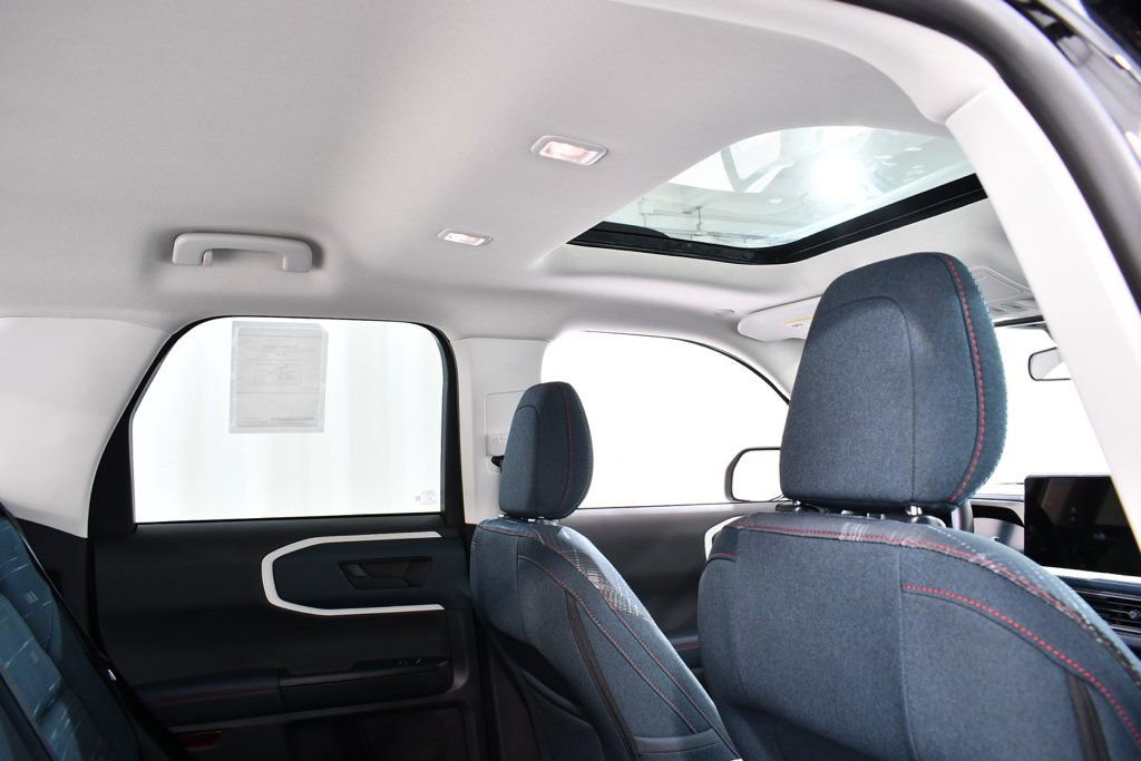 New 2025 Ford Bronco Sport Heritage w/ Convenience Package image 18