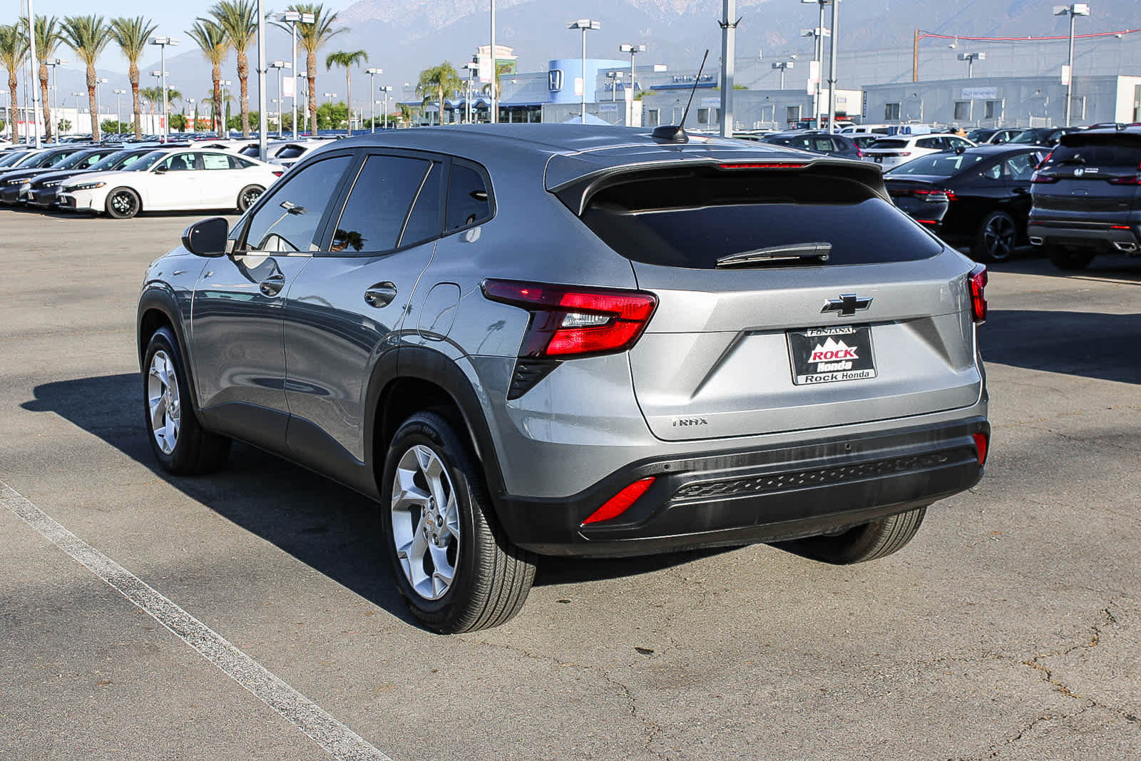 Used 2024 Chevrolet Trax LS w/ LS Convenience Package image 8