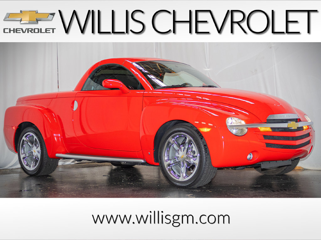 Used 2006 Chevrolet SSR w/ Preferred Equipment Group RWD image 1