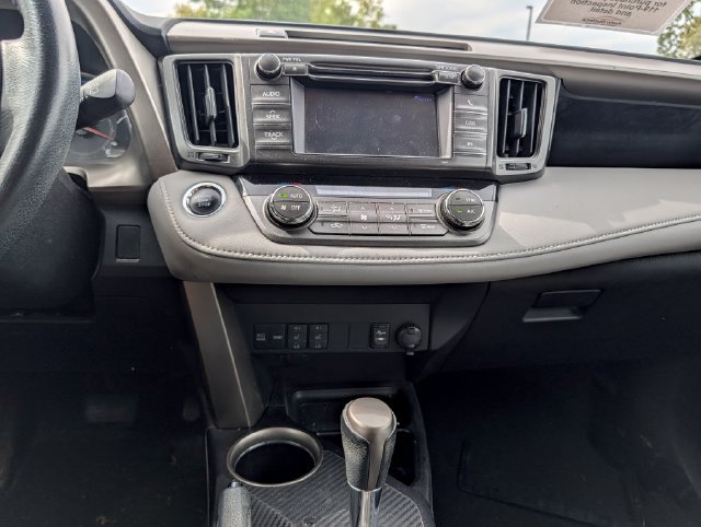 Used 2013 Toyota RAV4 Limited AWD/4WD image 17