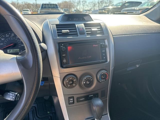 Used 2013 Toyota Corolla S image 23