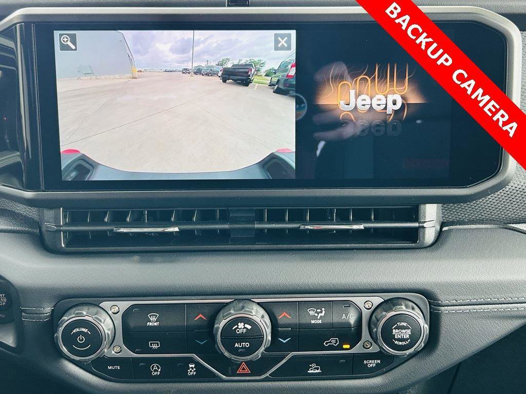 New 2025 Jeep Gladiator Rubicon image 6