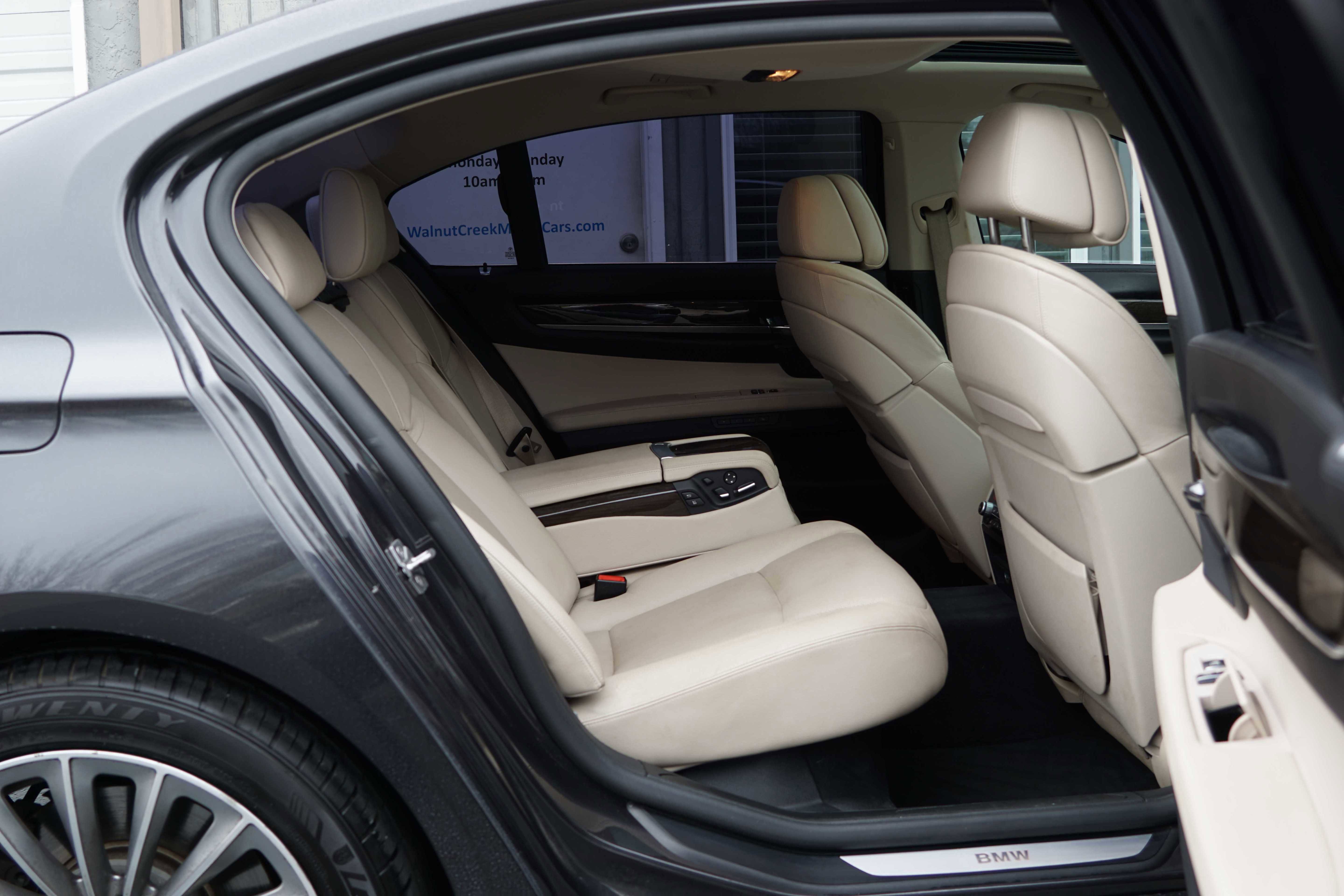 Used 2012 BMW 740Li image 24