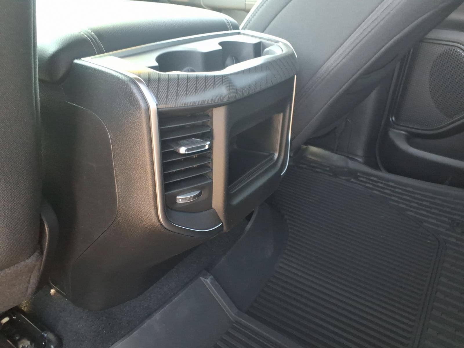 New 2026 RAM 1500 Big Horn AWD/4WD image 8
