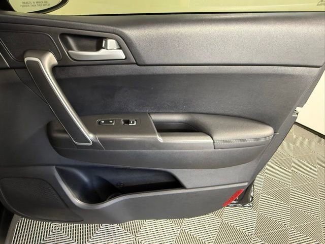 Used 2022 Kia Sportage LX image 46