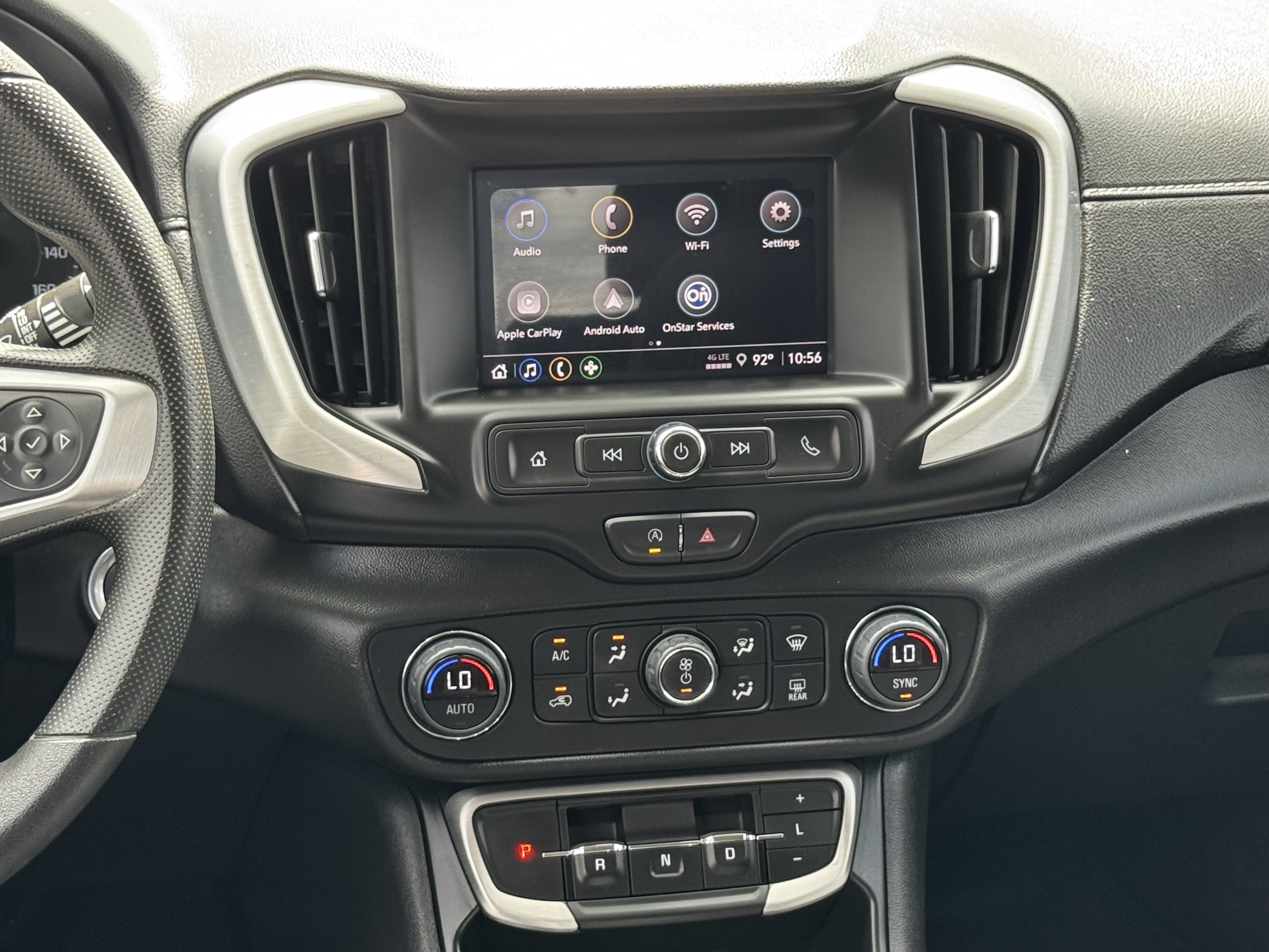 Used 2024 GMC Terrain SLE w/ Driver Convenience Package FWD image 17
