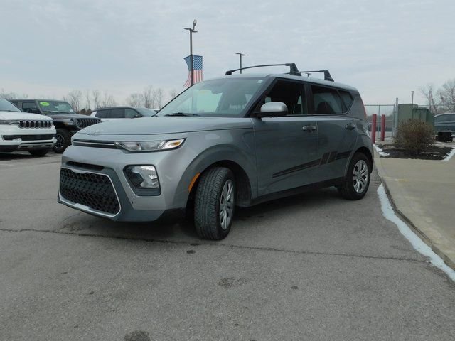 Used 2022 Kia Soul LX image 4