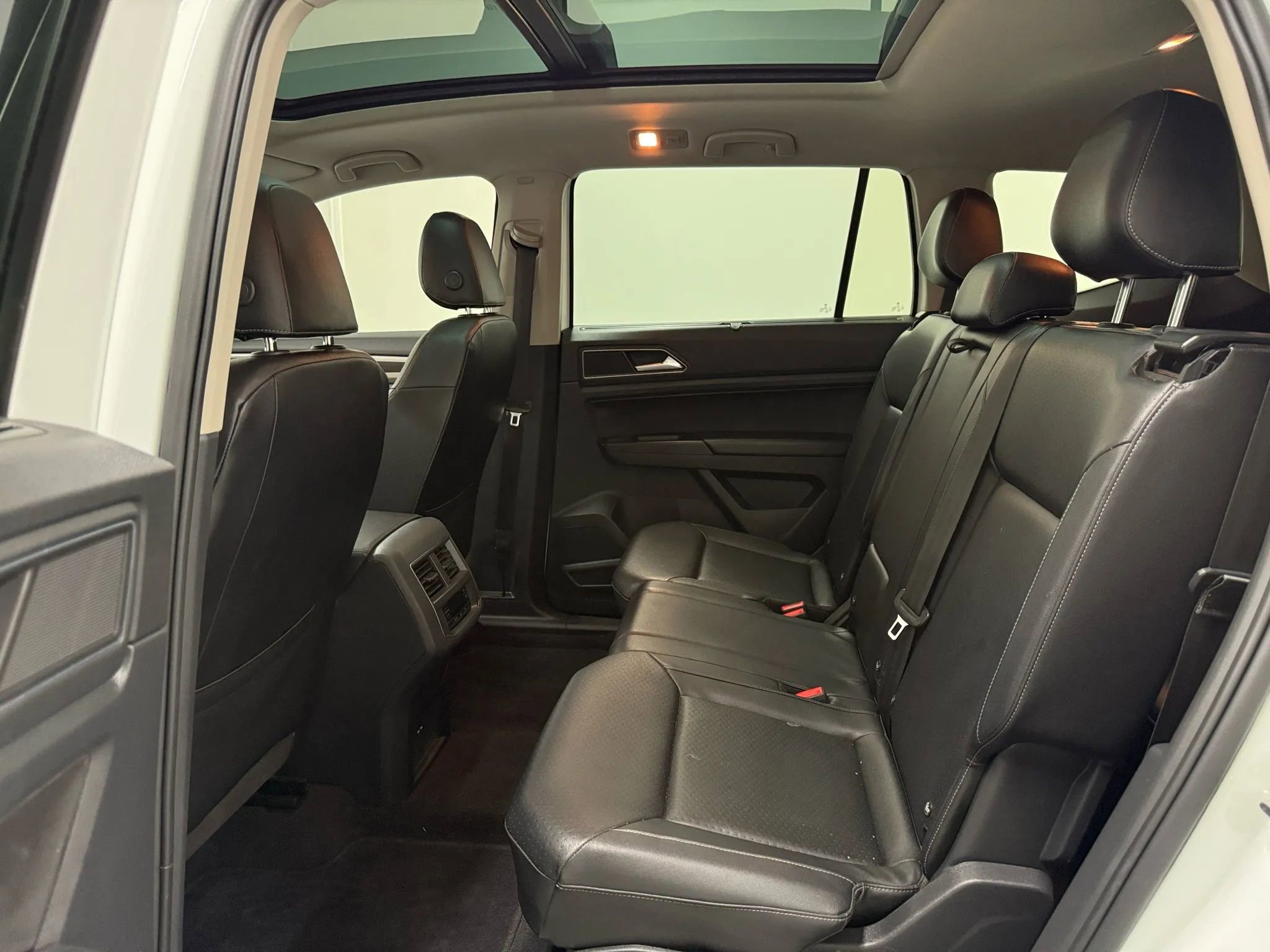 Used 2018 Volkswagen Atlas SEL image 15