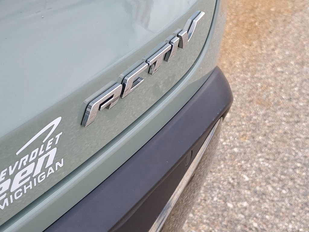 Used 2025 Chevrolet Trax ACTIV w/ Driver Confidence Package image 34