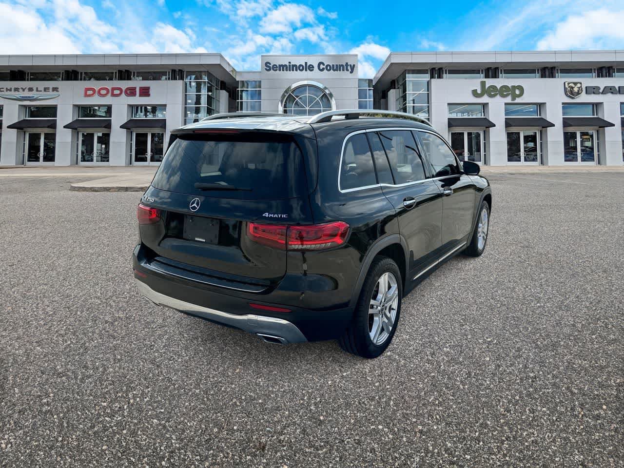 Used 2020 Mercedes-Benz GLB 250 4MATIC image 8