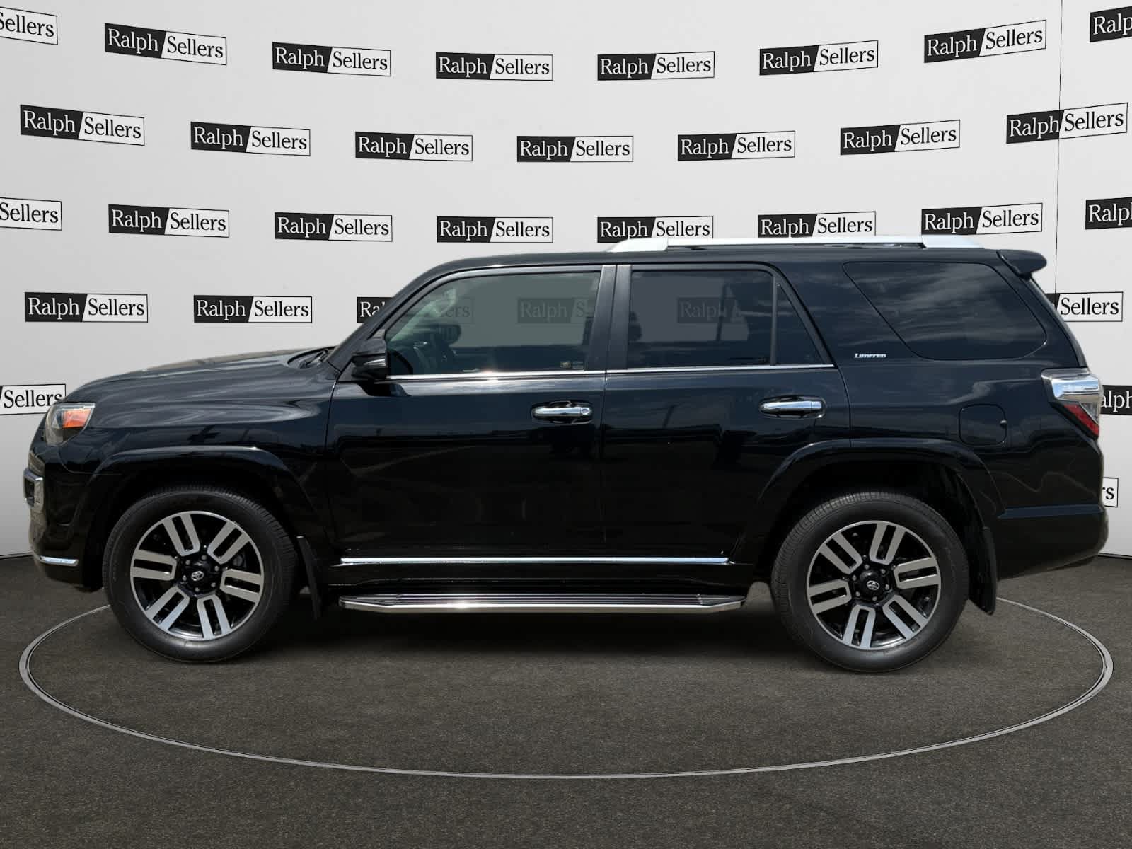 Used 2021 Toyota 4Runner Limited RWD image 3
