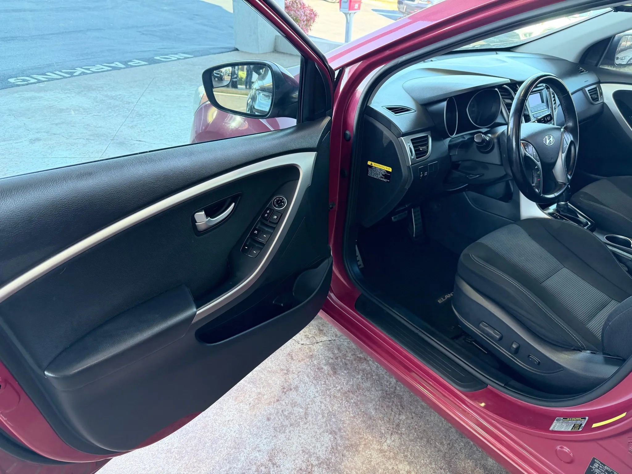 Used 2016 Hyundai Elantra GT w/ Option Group 02 image 10