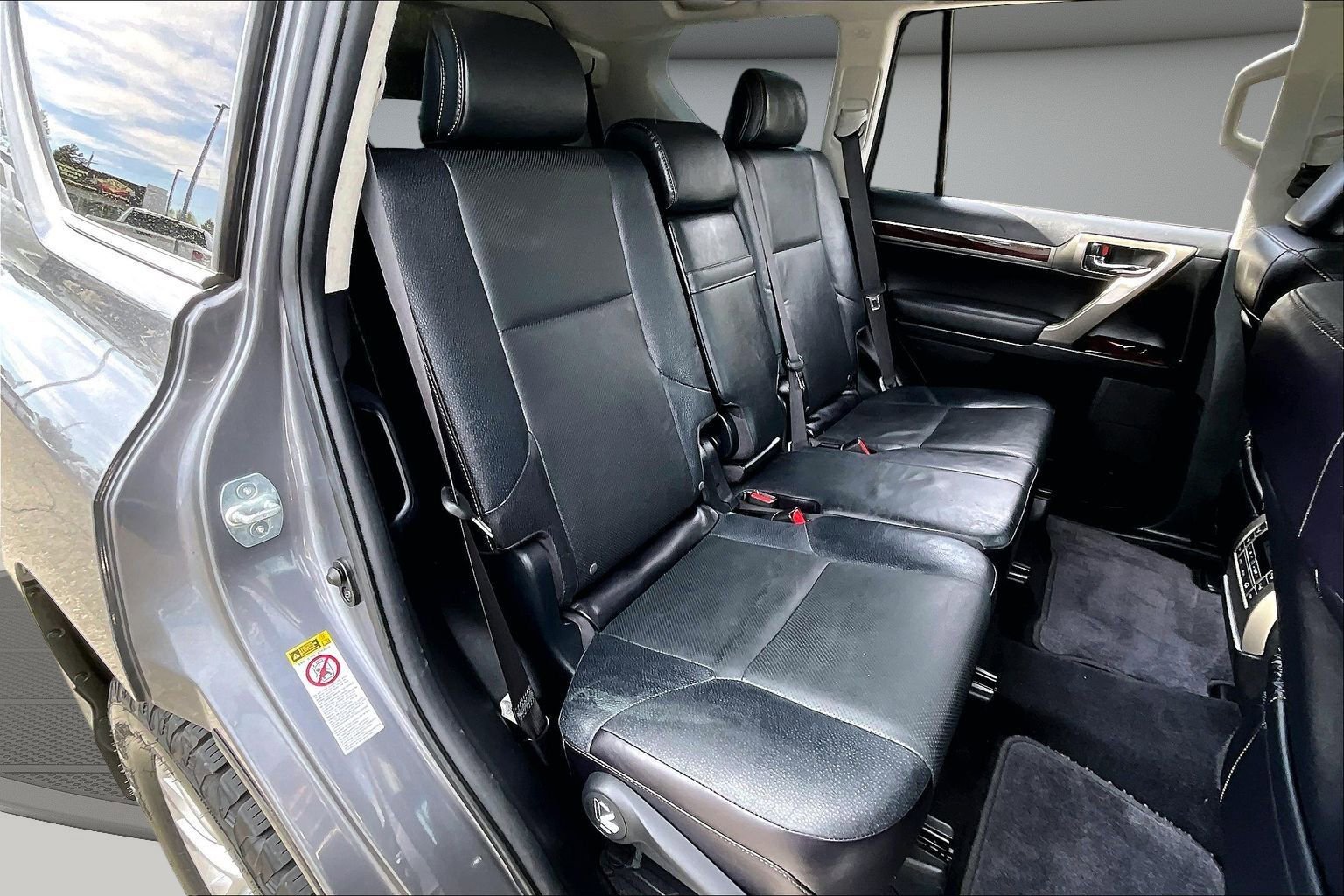 Used 2016 Lexus GX 460 w/ Premium Package AWD/4WD image 24