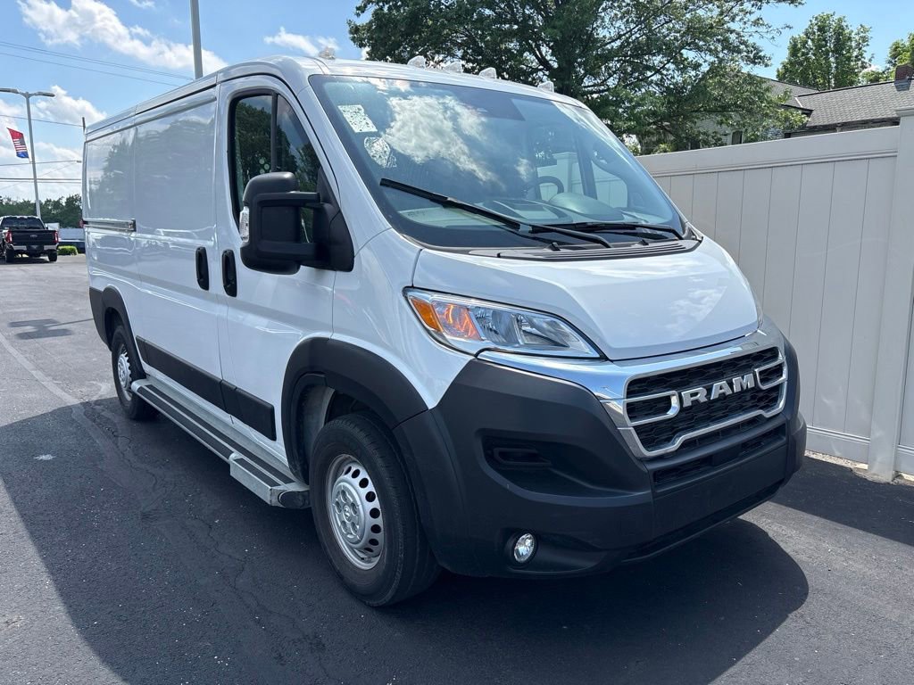 Used 2025 RAM ProMaster 2500 w/ U-Haul Equipment Group FWD image 2