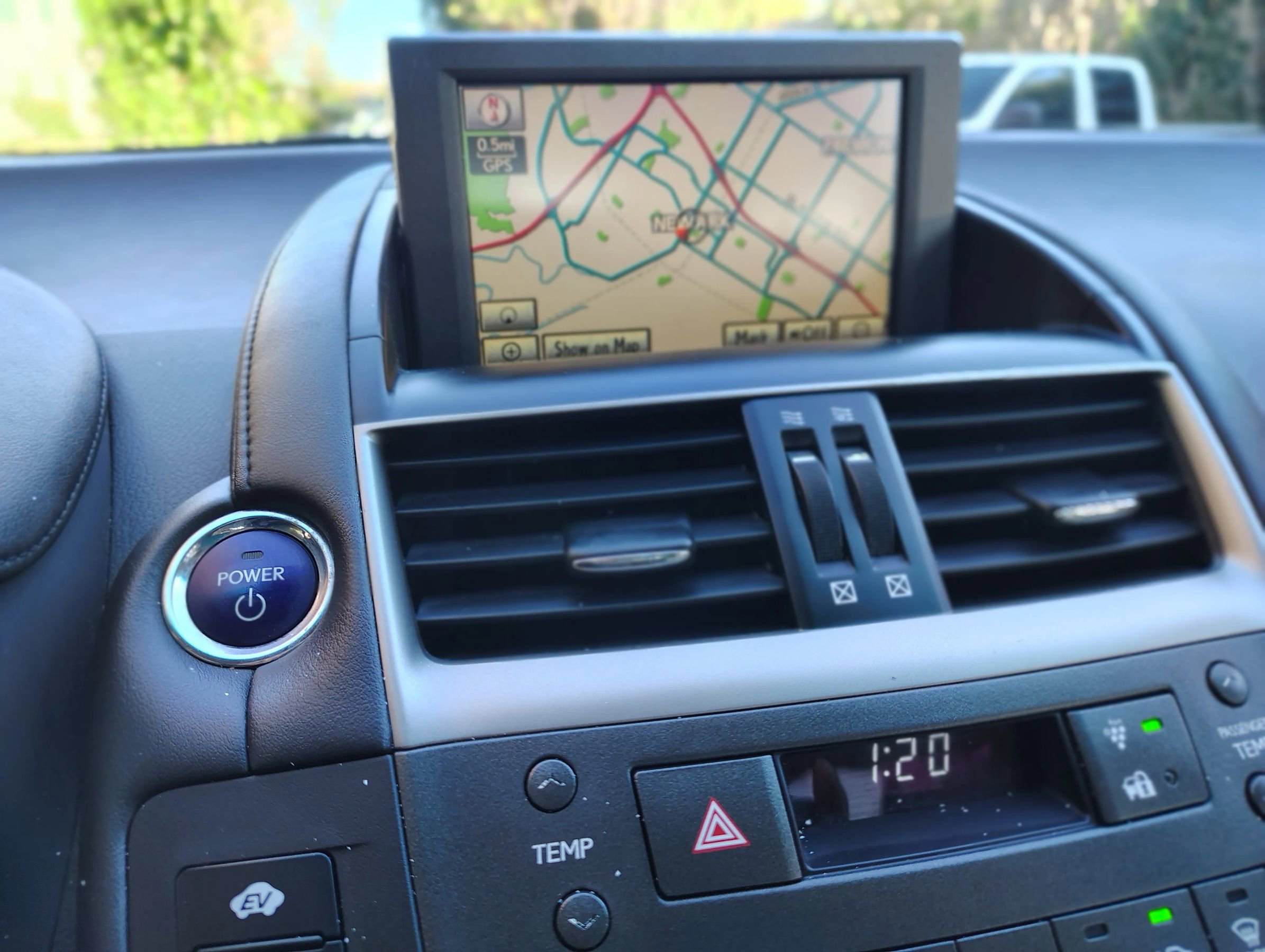 Used 2010 Lexus HS 250h Premium image 9