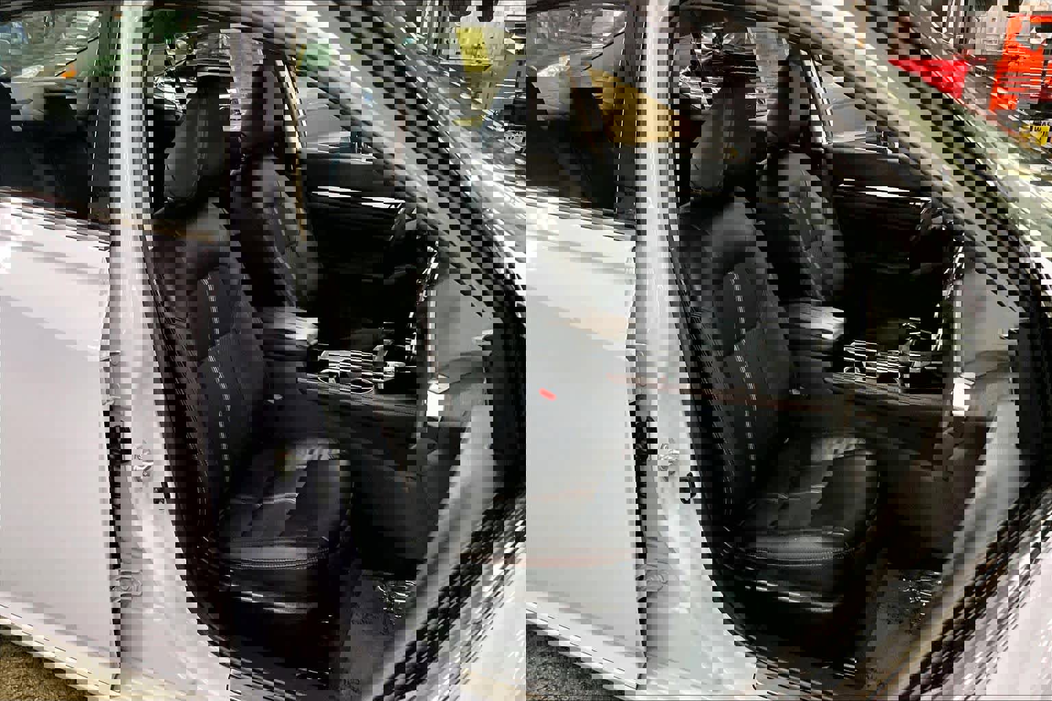 Used 2025 Nissan Altima 2.5 SR image 9