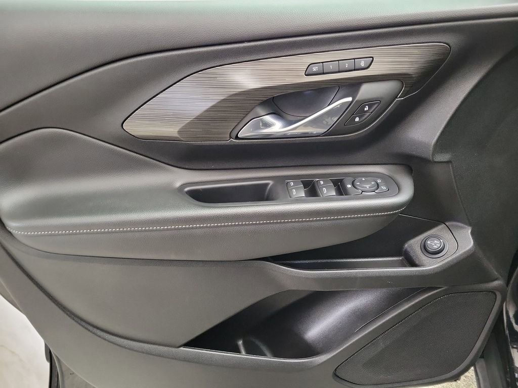 Certified 2023 GMC Terrain SLT image 15