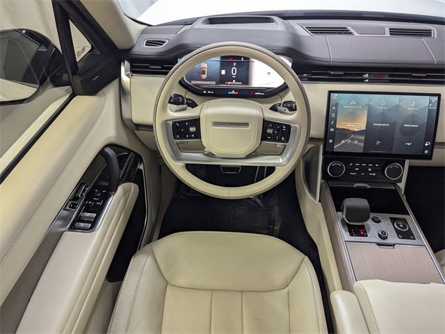 Used 2023 Land Rover Range Rover SE image 7