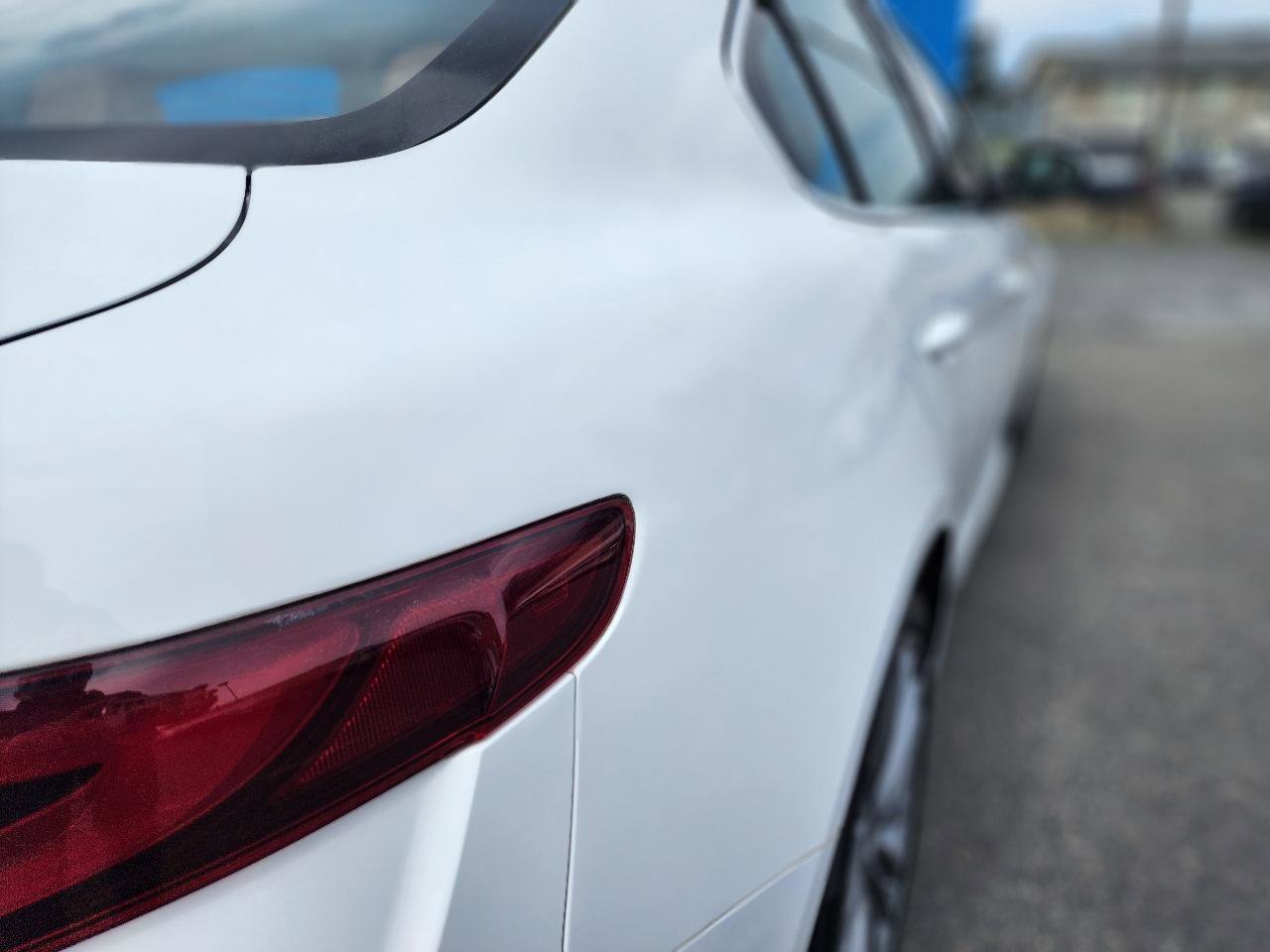 Used 2017 Alfa Romeo Giulia Ti w/ TI Lusso Package AWD/4WD image 36