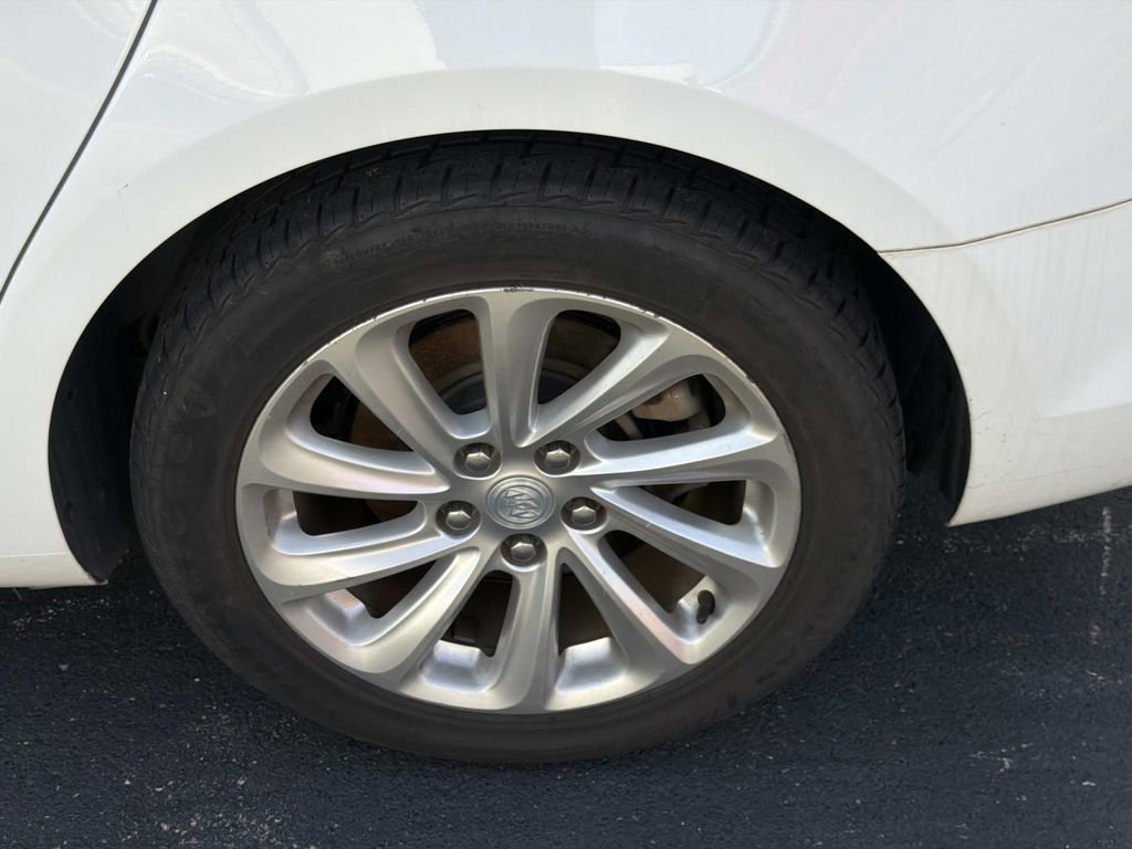 Used 2015 Buick LaCrosse Leather image 10