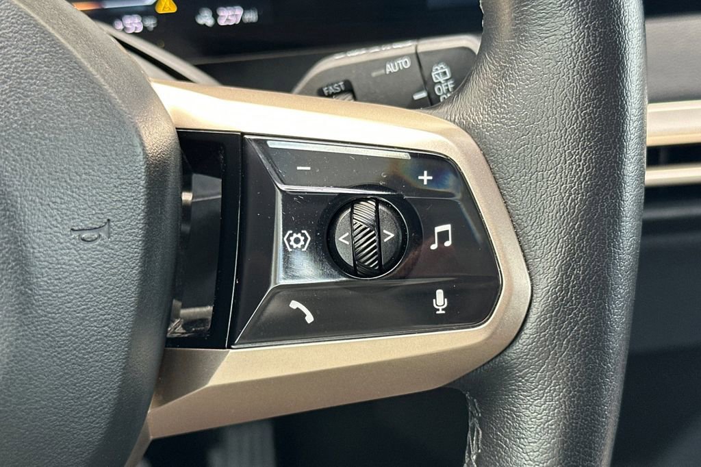 Used 2023 BMW iX xDrive50 w/ Premium Package image 29