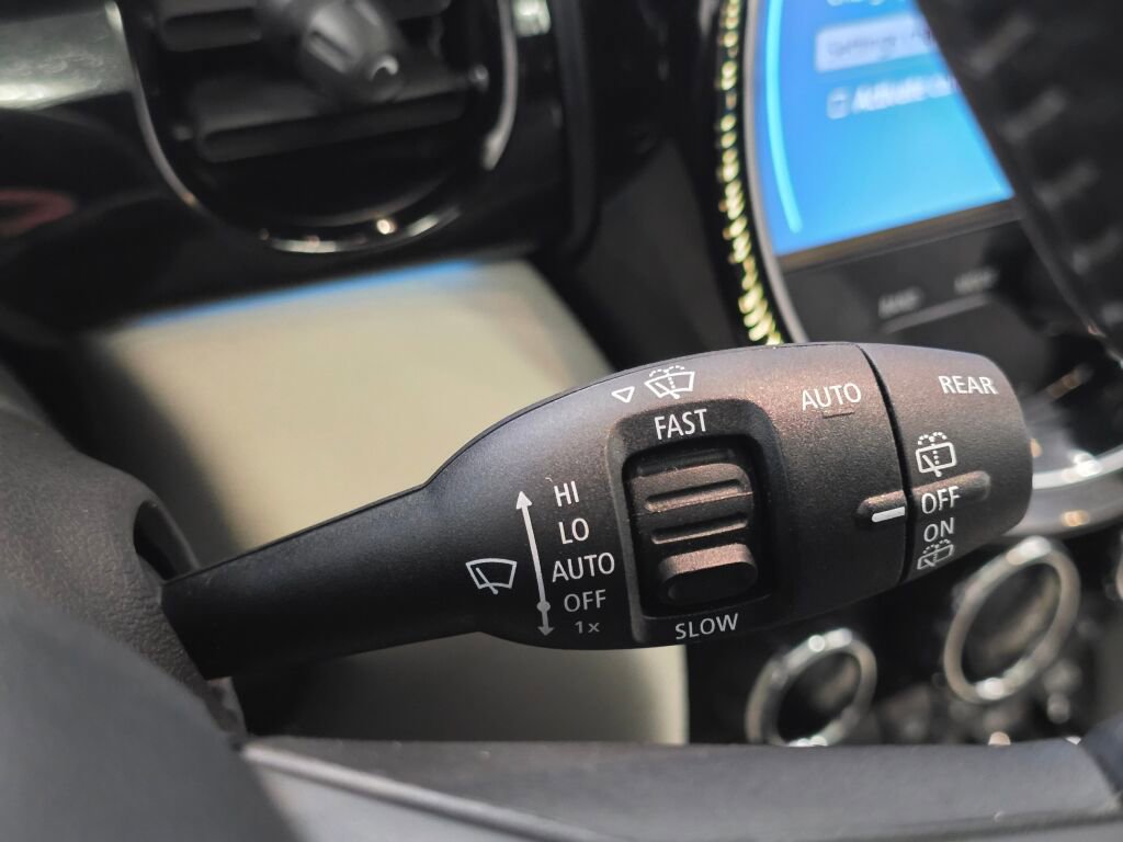 Used 2023 MINI Cooper SE image 35