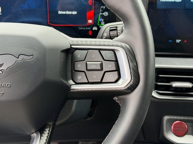 Used 2025 Ford Mustang EcoBoost image 11