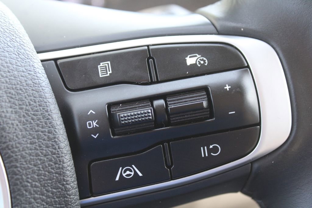 Used 2024 Kia Sportage EX image 29