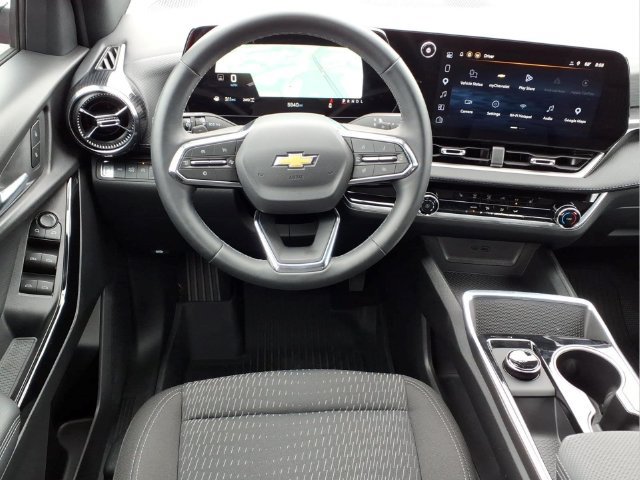 New 2026 Chevrolet Equinox LT w/ Safety and Technology Package AWD/4WD image 4