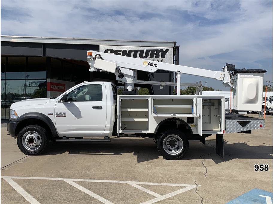 Used 2018 RAM 4500 Tradesman RWD image 8