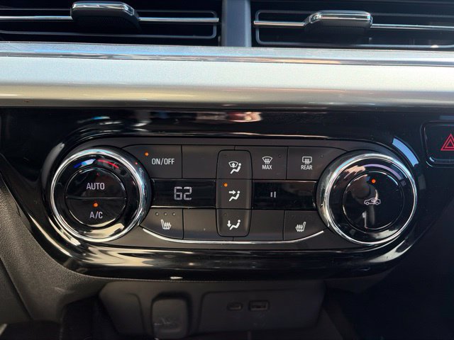Used 2025 Chevrolet Trax LT w/ Driver Confidence Package FWD image 5