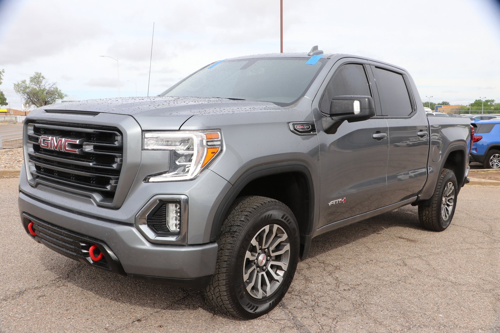 Used 2022 GMC Sierra 1500 AT4 AWD/4WD image 3