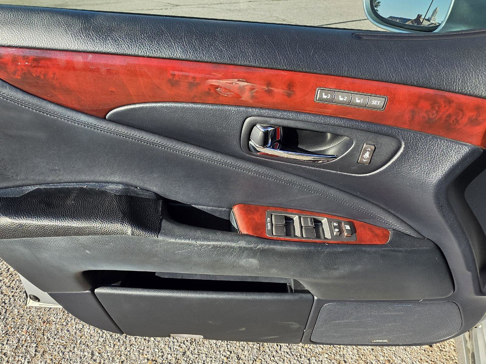 Used 2008 Lexus LS 460 RWD image 43