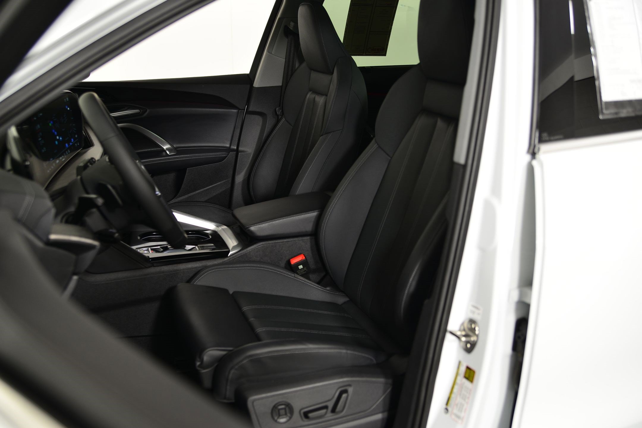 New 2025 Audi Q5 Premium w/ Premium Plus AWD/4WD image 4