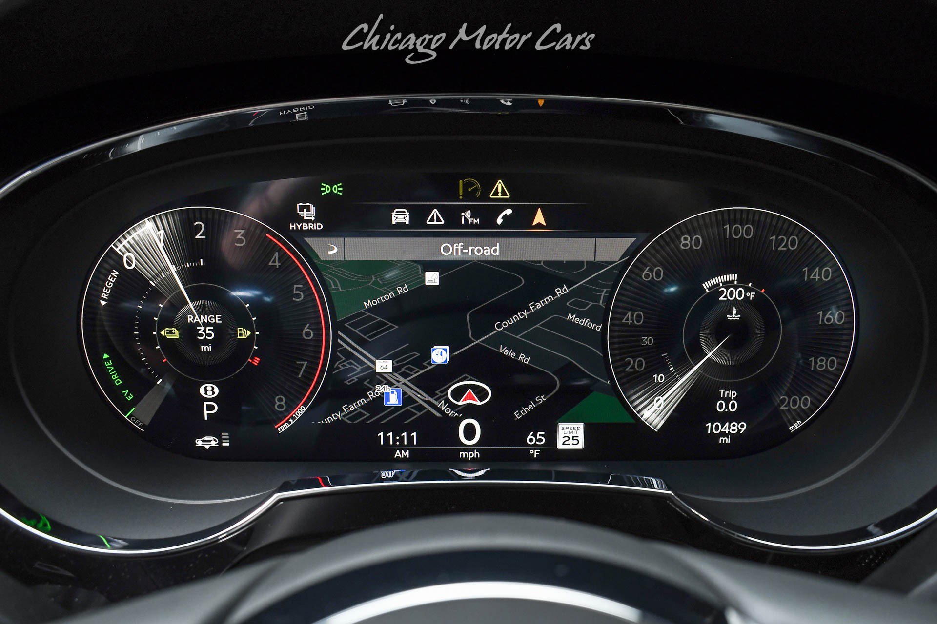 Used 2023 Bentley Bentayga Plug-In Hybrid image 11