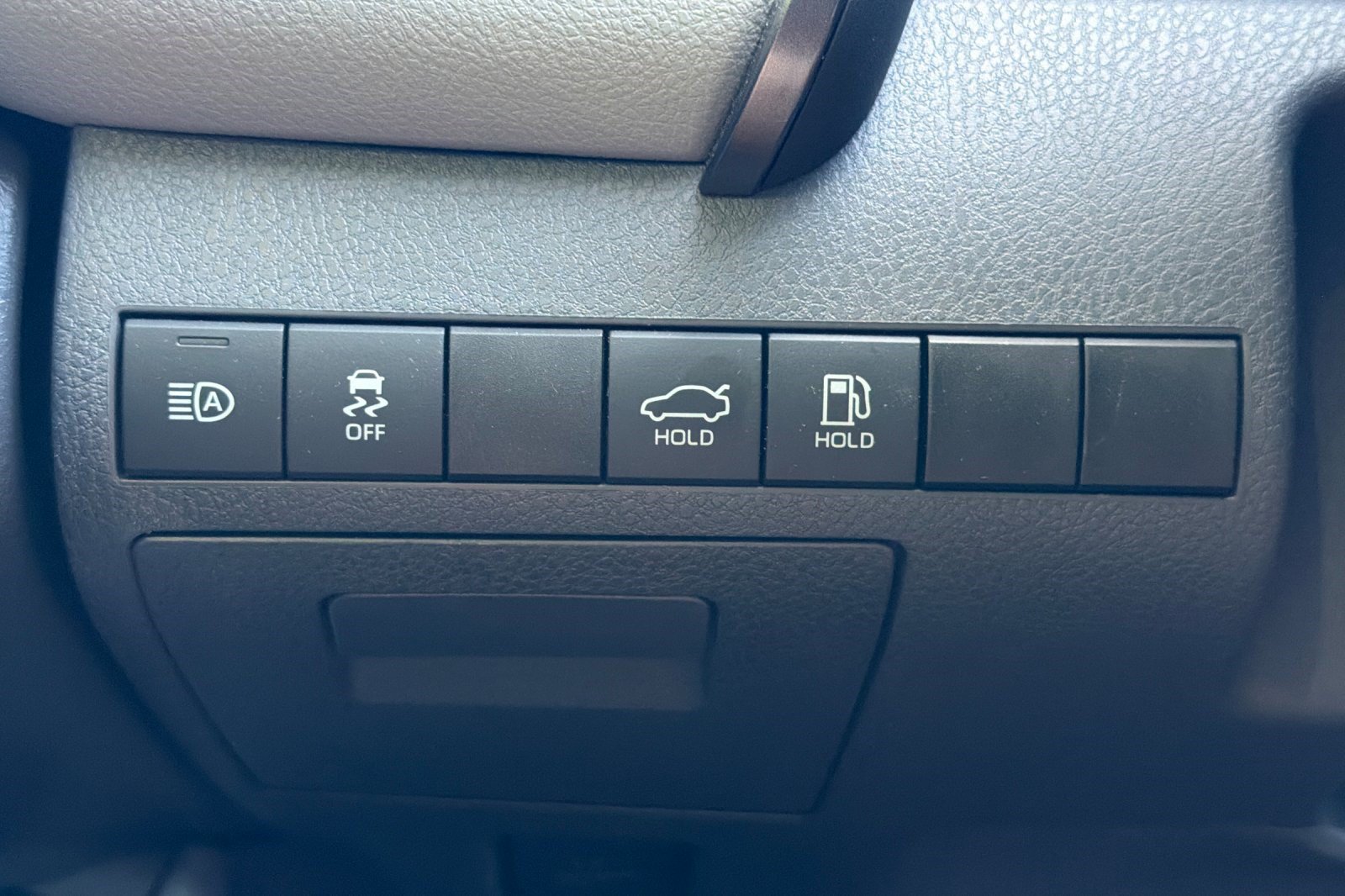 Used 2021 Toyota Camry XSE FWD image 35