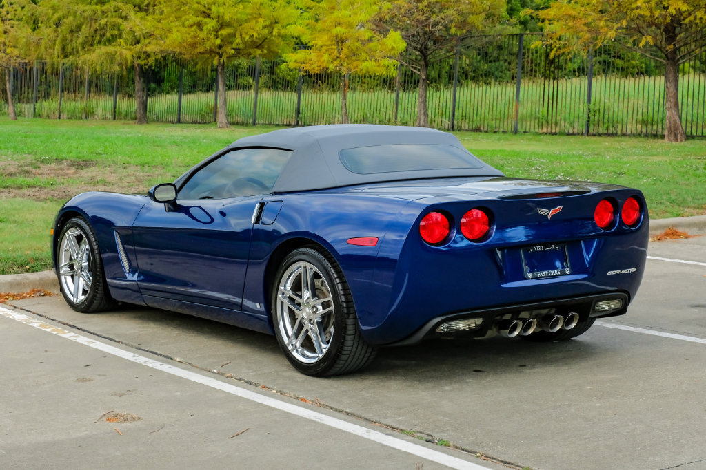 Used 2006 Chevrolet Corvette Convertible w/ Preferred Equipment Group RWD image 16