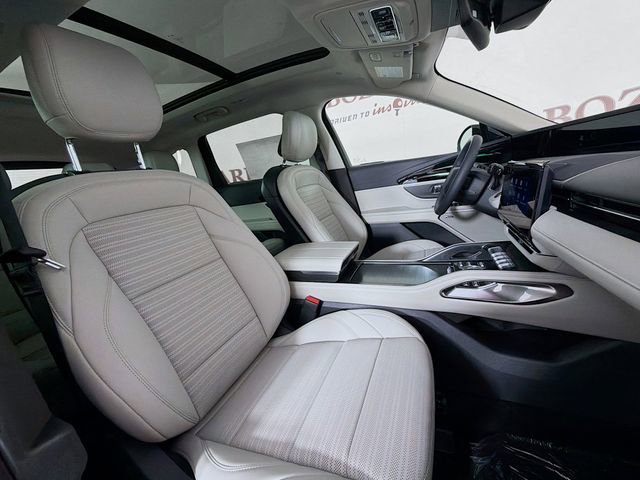 New 2026 Lincoln Nautilus Reserve w/ Jet Appearance Package AWD/4WD image 32