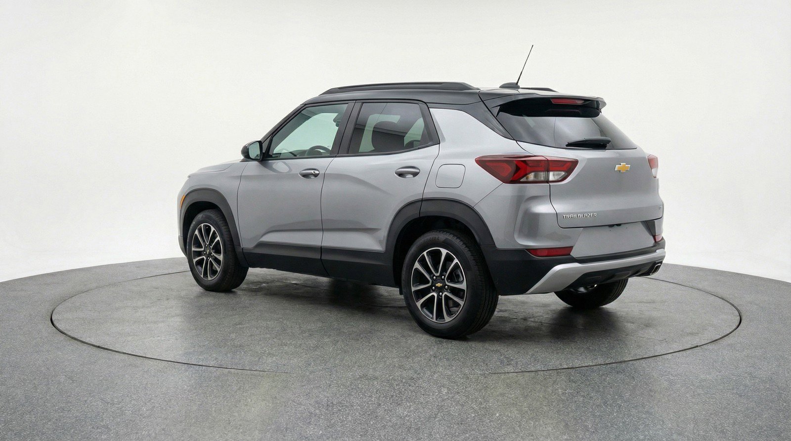 Used 2025 Chevrolet TrailBlazer LT image 6