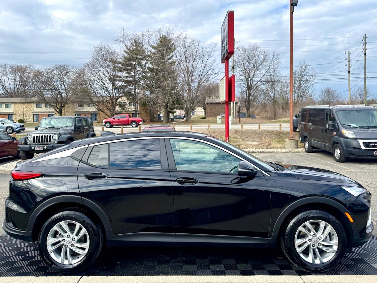 Used 2025 Buick Envista Preferred w/ Convenience I Package image 15